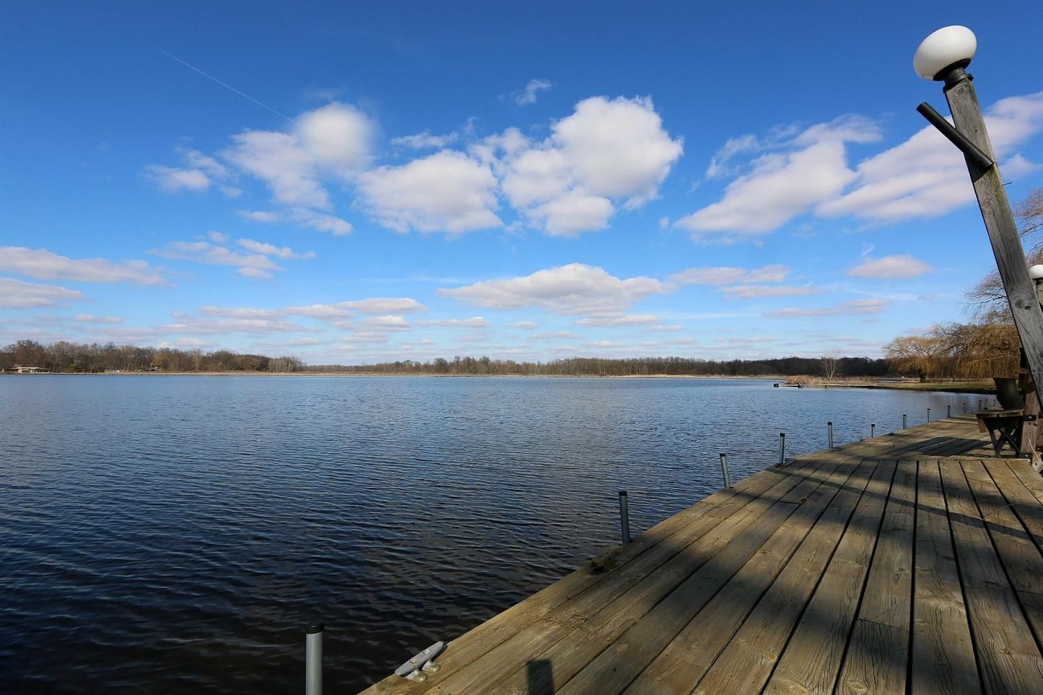 220 Lakeside Dr, Walkerton, IN 46574
